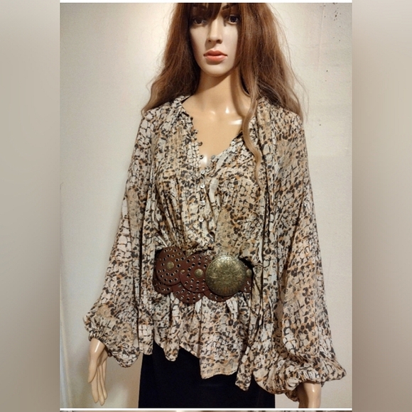 Spell Animal Print Tie Blouse, L - Picture 17 of 17